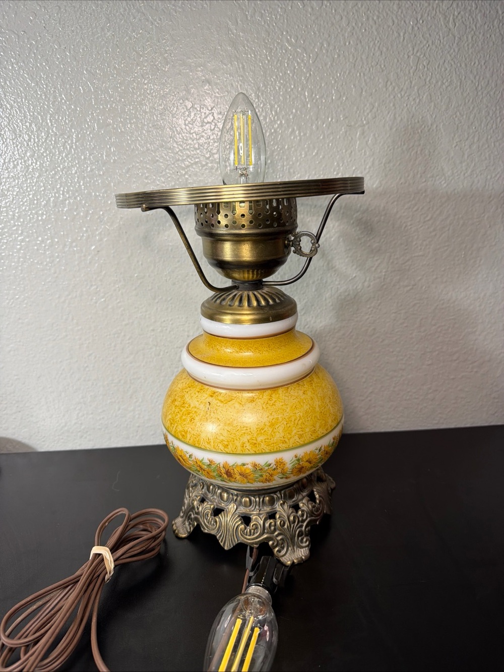 Source Unknown Yellow Floral Glass Lantern Lamp with Ornate Metal Base